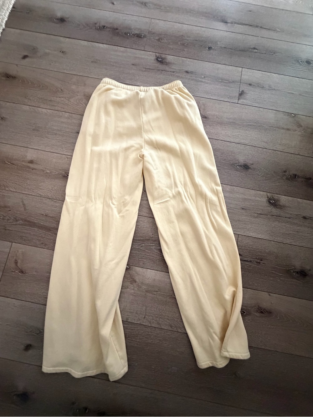 Butter yellow Wide-Leg sweatpants - Picture 3 of 6